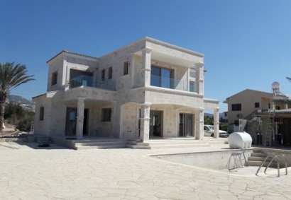 Detached Villa For Sale in Peyia, Paphos - P5913