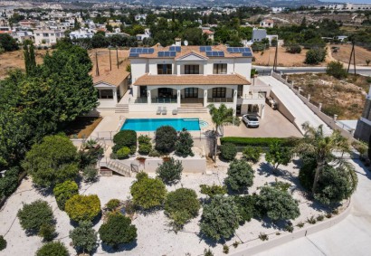 Villa For Sale in Empa, Paphos - P5016